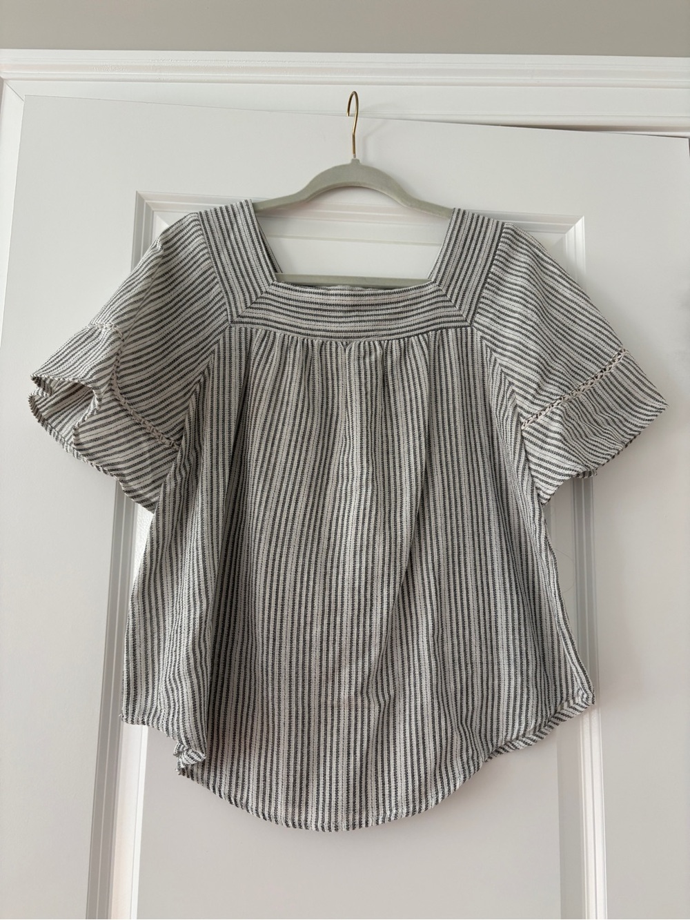 Universal Thread Black and White Striped Square-Neck Blouse